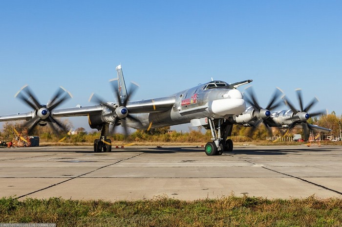 Máy bay ném bom Tu-95MS Nga